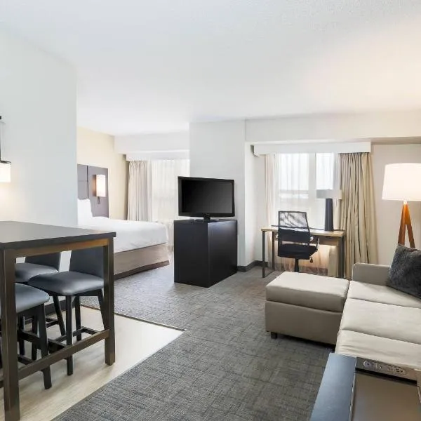 Residence Inn Boulder Longmont，位于朗蒙特的酒店