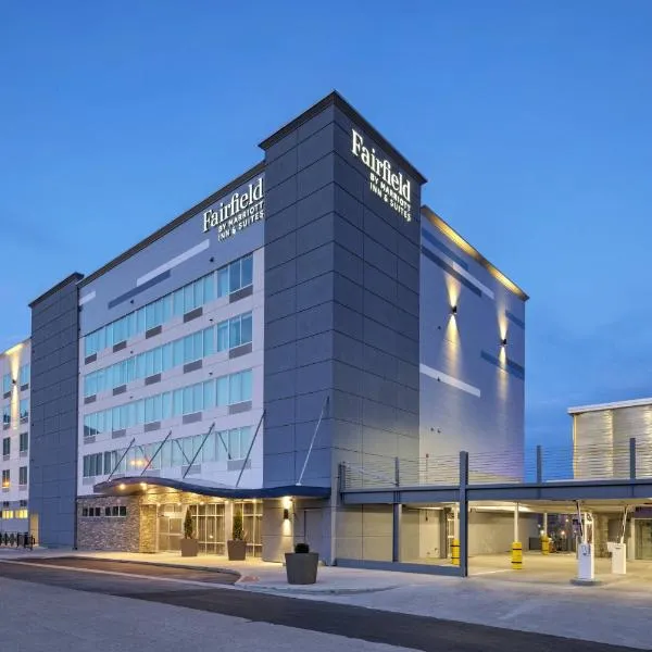 Fairfield Inn and Suites by Marriott St Louis Downtown，位于Clifton Heights的酒店