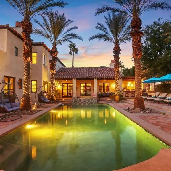 Luxurious Estate near Palm Desert & La Quinta，位于棕榈泉的酒店