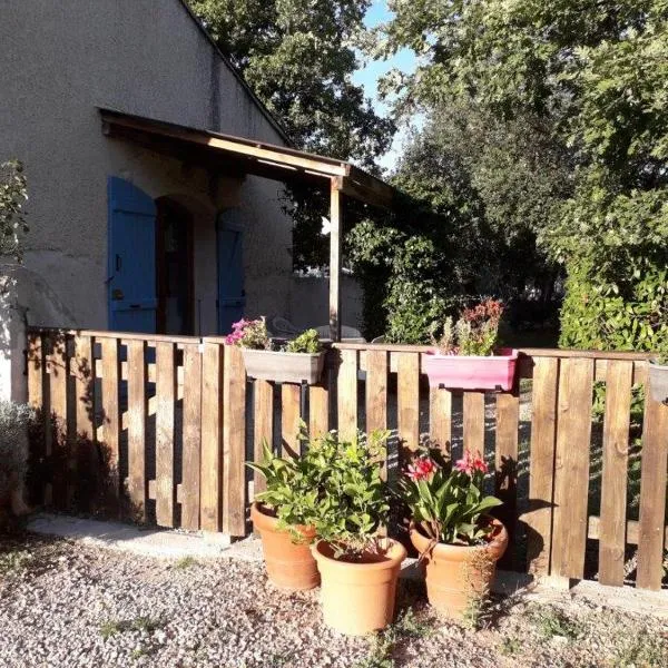 CHEZ BETTY，位于勒吕克的酒店