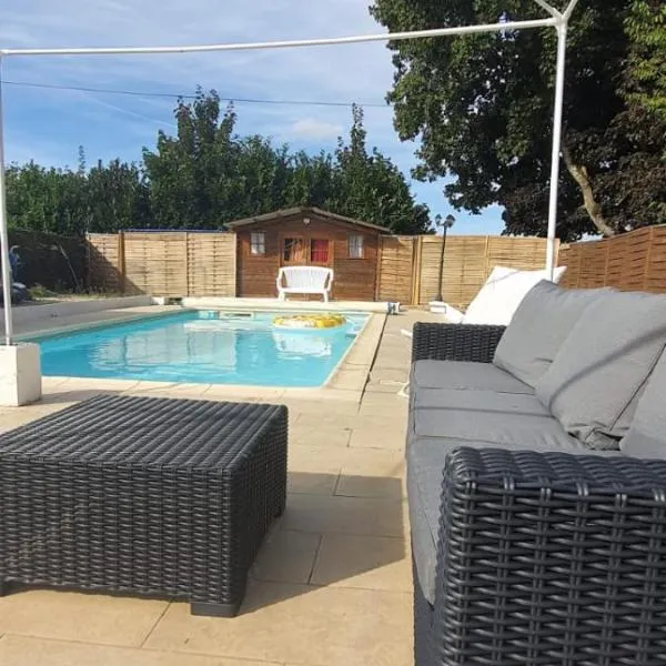 Appartement 3 pièces avec Piscine，位于La Ferté-Gaucher的酒店