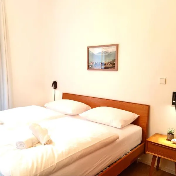 Apartment Emilie with parking historic city center，位于梅拉诺的酒店