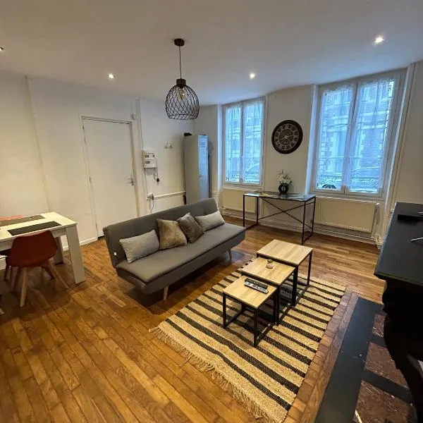 Le voltaire 1 chez Adrien，位于圣康坦的酒店