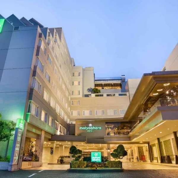 Malyabhara Hotel Yogyakarta Malioboro，位于日惹的酒店