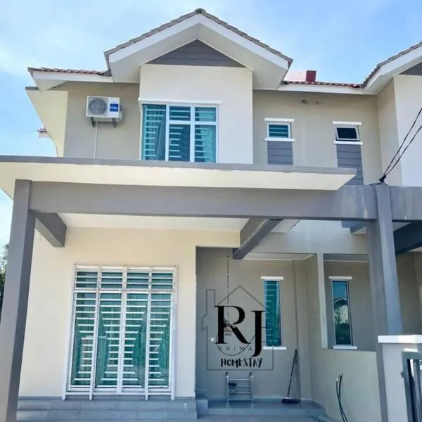 RJ Prima (UMT, UniSZA, Spacious, Beach + Netflix)，位于瓜拉丁加奴的酒店