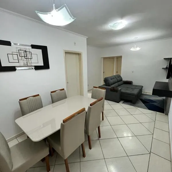 APARTAMENTO AMPLO COMPLETO (SUITE/QUARTO)，位于亚美利加纳的酒店