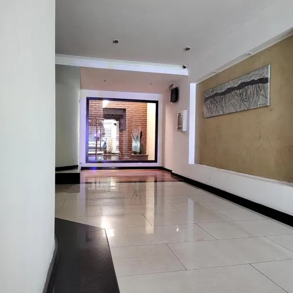 Dpto dos dormitorios en Nueva Córdoba，位于科尔多瓦的酒店