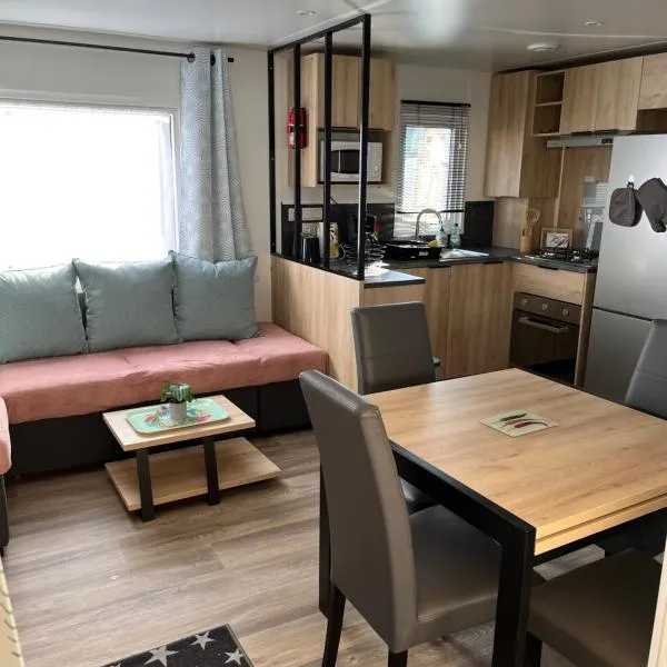 Mobilhome bora bora，位于克拉斯卡诺特的酒店