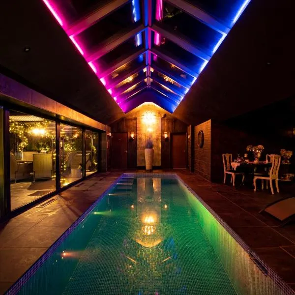 Black Barn Spa Swim & Stay，位于Acle的酒店