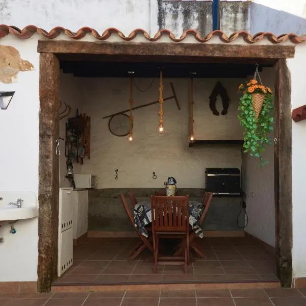 Casa rural La Rosa de Llerena，位于列雷纳的酒店