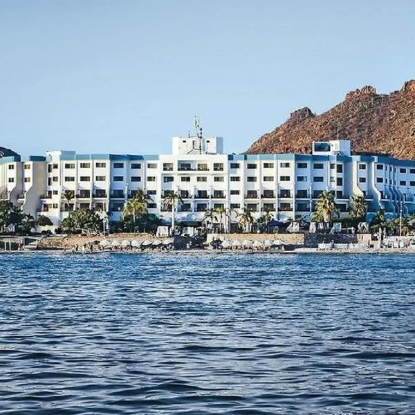 HOTEL SAN CARLOS PLAZA，位于Rancho El Pozo的酒店