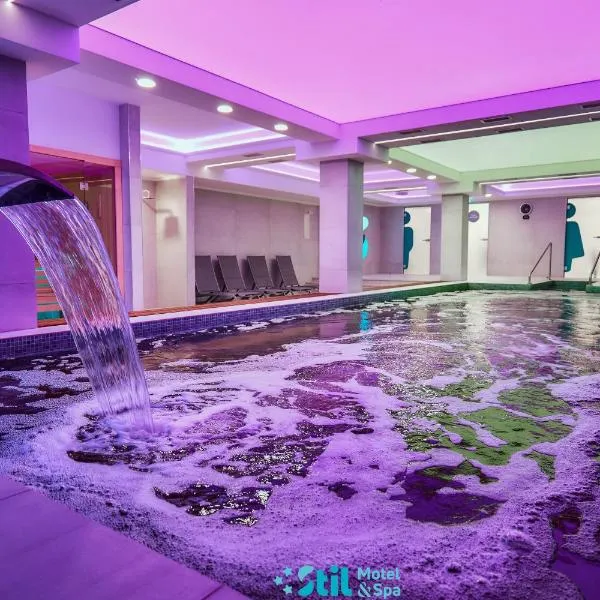 Stil Motel & Spa，位于Şărmăşag的酒店