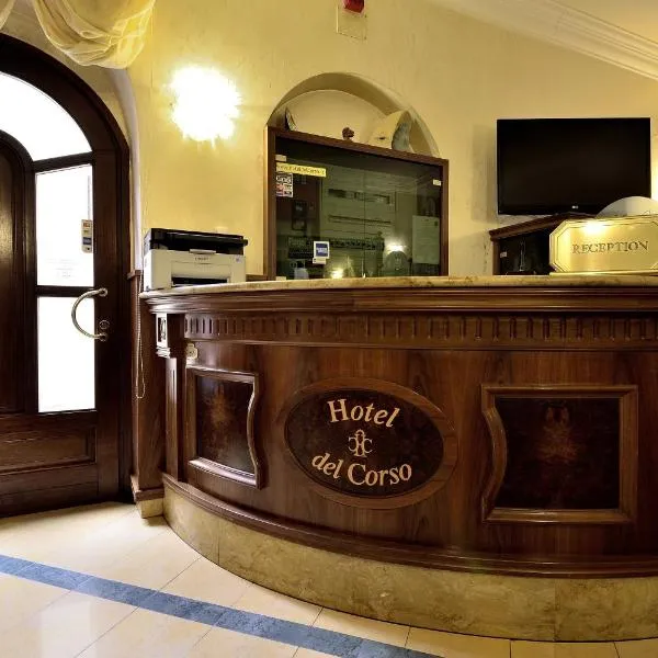 Hotel Del Corso，位于圣乔瓦尼-苏埃尔朱的酒店