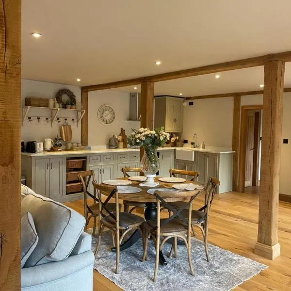 Hideaway Barn Coltishall Norfolk broads，位于Coltishall的酒店