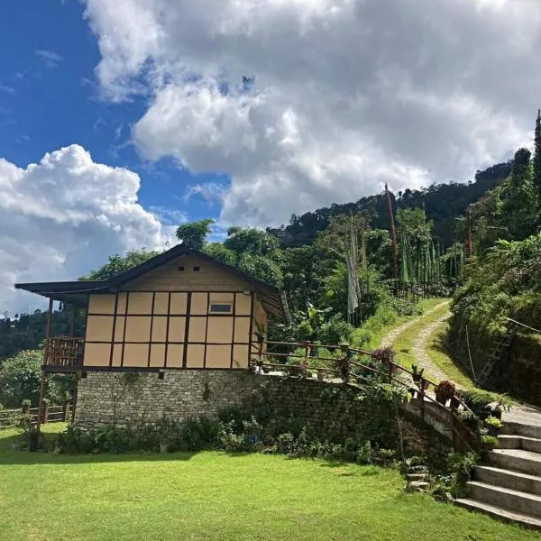 Phamlhakhang Ecohomestay，位于佩林的酒店