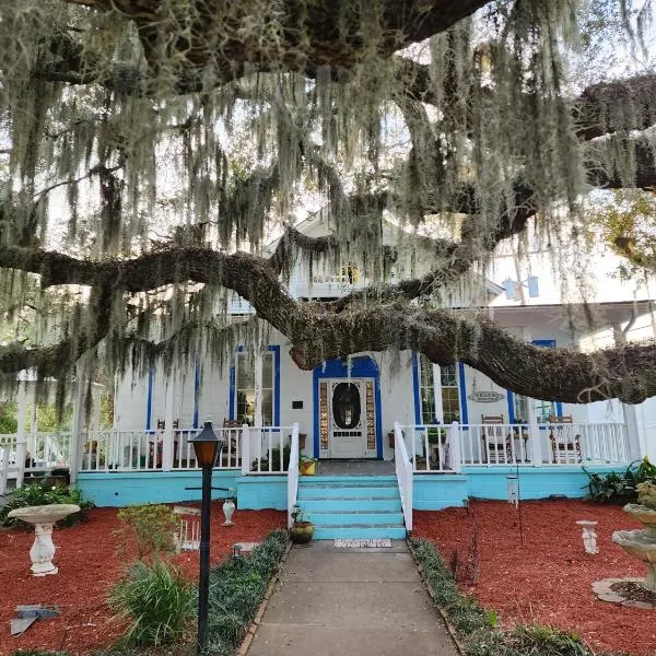 Tybee Island Inn Bed & Breakfast，位于泰比岛的酒店