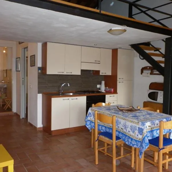 Appartamenti Piombino Isola d'Elba，位于里奥马里纳的酒店