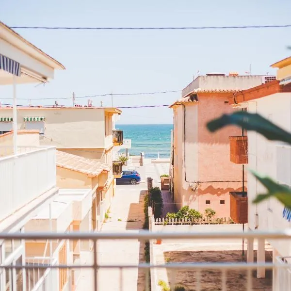 Apartamento con VISTAS AL MAR，位于Oliva的酒店