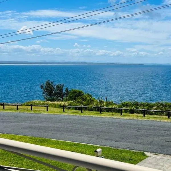Bennett's Bliss - Soak in Breathtaking Ocean View，位于福斯特的酒店