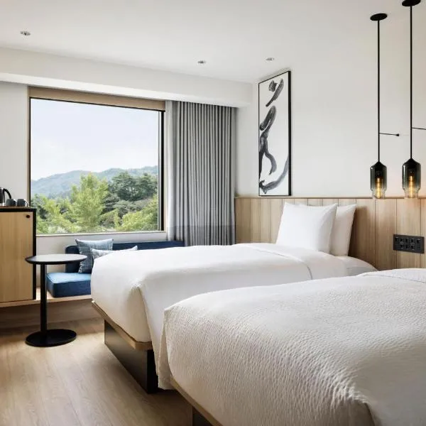 Fairfield by Marriott Hyogo Kannabe Highland，位于丰冈市的酒店