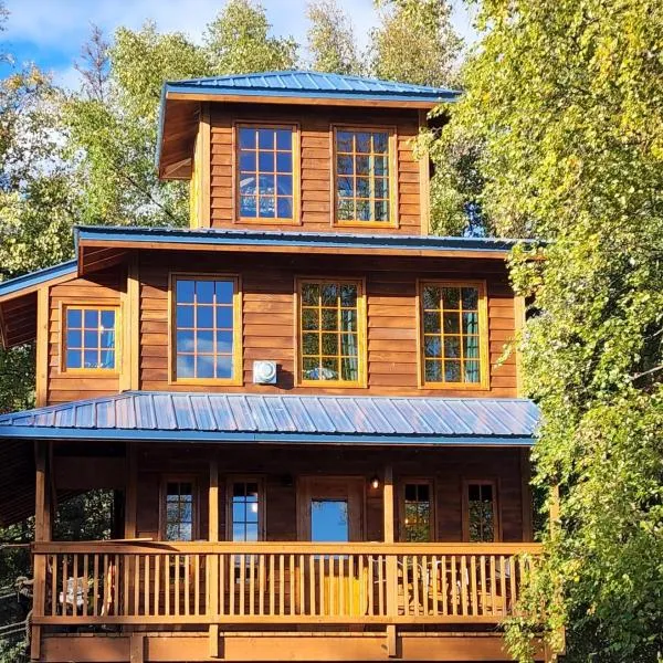 The Eagle's Nest Treehouse Cabin，位于帕尔默的酒店