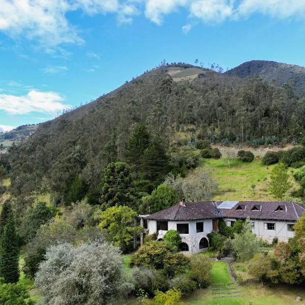 Nalanda Centro Holístico en los Andes，位于Patate的酒店