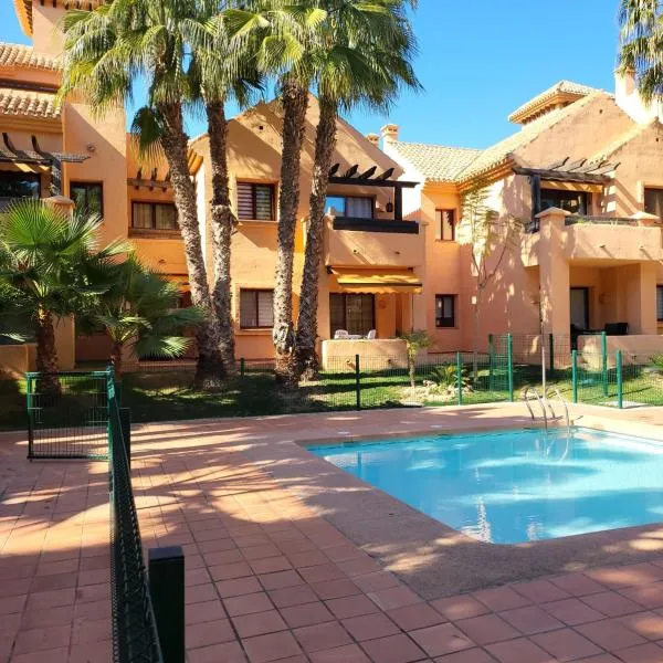 Geweldig Appartement in Los Alcázares direct aan de Boulevard，位于洛斯阿尔卡萨雷斯的酒店