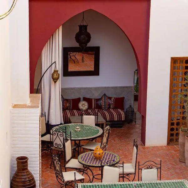 塔菲拉格摩洛哥传统庭院住宅，位于塔鲁丹特的酒店