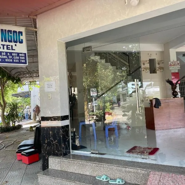 Thien Ngoc Hostel,位于芹苴的酒店