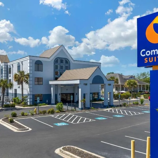 Comfort Suites Southport - Oak Island，位于卡罗来纳比奇的酒店