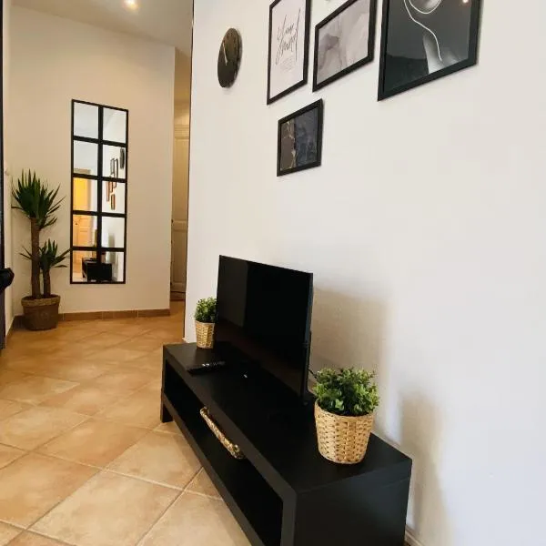 Corso Home- central apartment in Menton，位于芒通的酒店