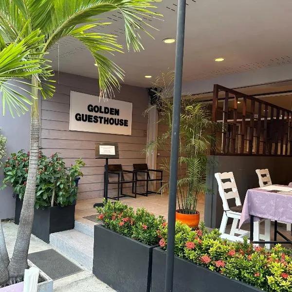 GOLDEN GUESTHOUSE by The Beach Cha Am，位于七岩的酒店