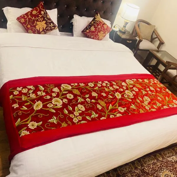 Himalayan Sun Cottage，位于斯利那加的酒店