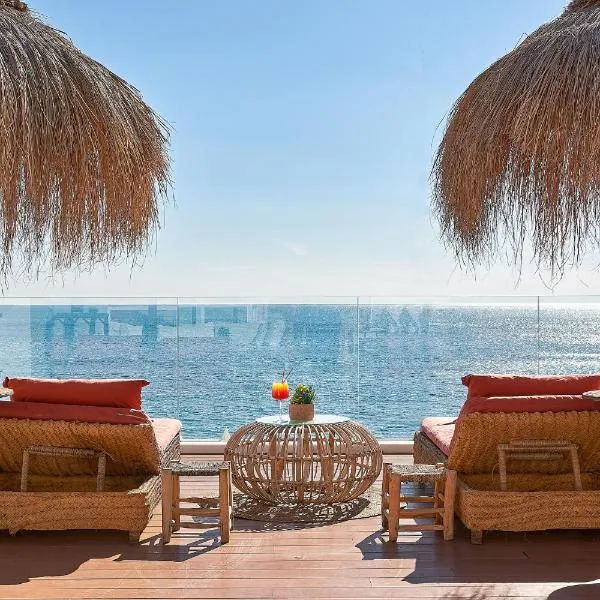 Suite Deluxe Face Mer Apart Malaga，位于马拉加的酒店