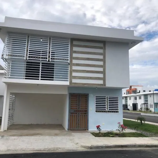 Casa en Baní cerca de playa los almendros，位于Boca Canasta的酒店