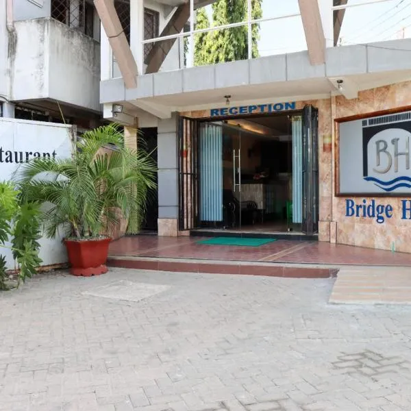 Bridge Hotel Mombasa，位于蒙巴萨的酒店