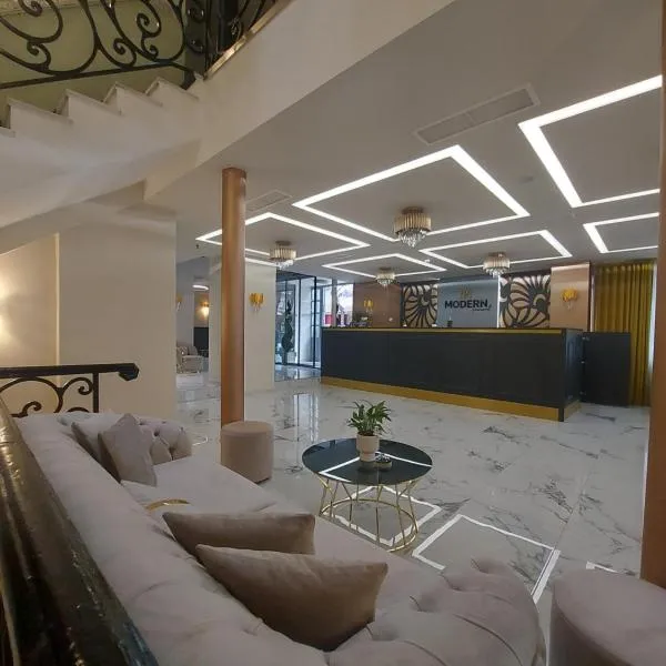 Modern Revival Luxury Hotel，位于塞萨洛尼基的酒店