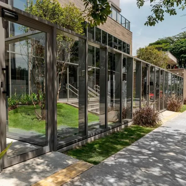 Apartamentos Studio Allure Moema - Com café da manhã opcional, Recepção e Valet 24 horas，位于圣保罗的酒店