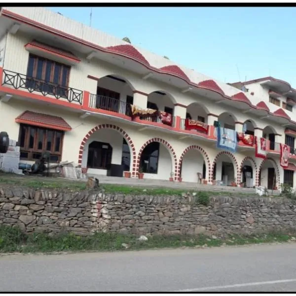Hotel Krish Motel and Restaurant, Uttarkashi，位于Barkot的酒店