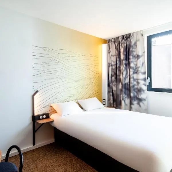 B&B HOTEL Bordeaux Saint André de Cubzac，位于Saint-Laurent-dʼArce的酒店