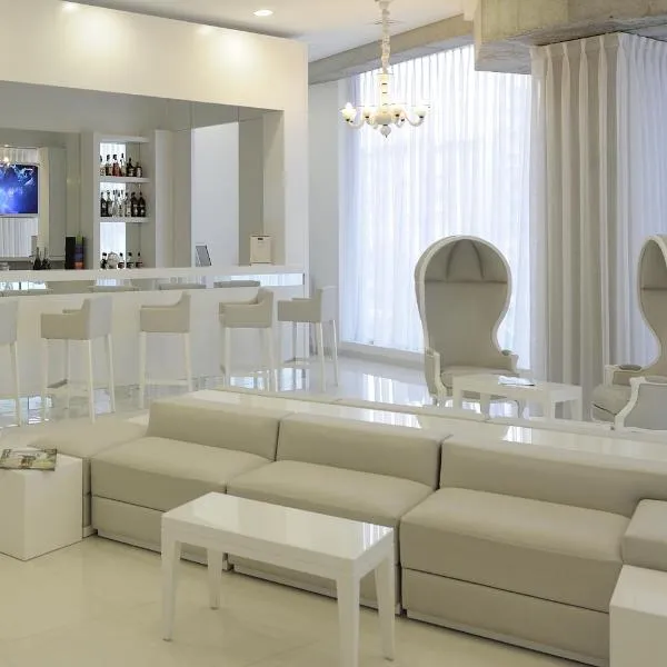 Kyriad Prestige Perpignan Centre Gare，位于佩皮尼昂的酒店