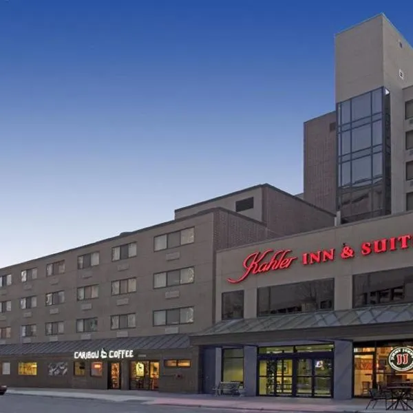 卡勒旅馆及套房酒店，位于罗切斯特的酒店