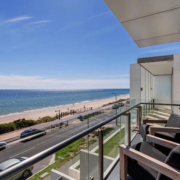 Henley Beachfront Luxury Home With Private Pool, Spa And Sauna!，位于Cheltenham的酒店