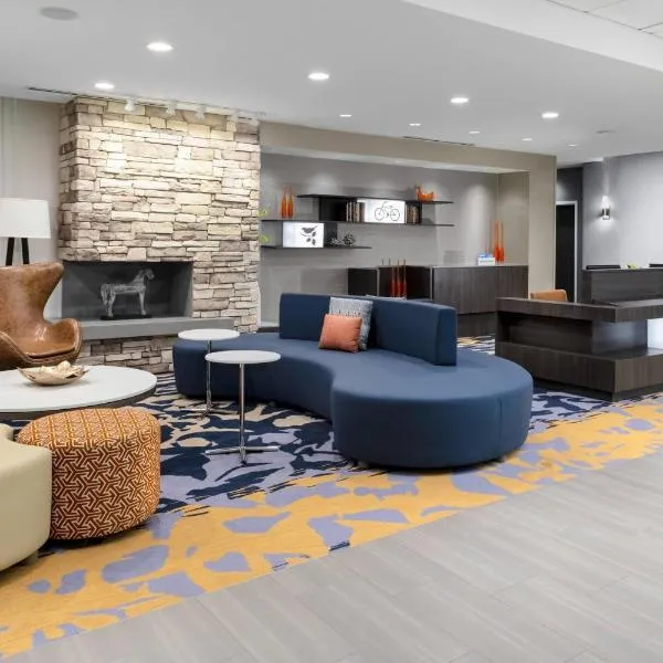 Fairfield Inn & Suites Charlotte Pineville，位于夏洛特的酒店