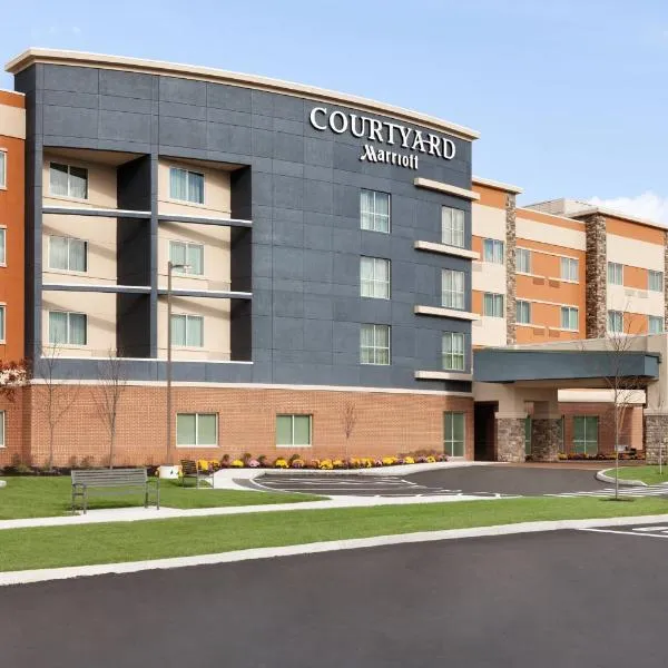 Courtyard by Marriott Boston Dedham/Westwood，位于戴德姆的酒店