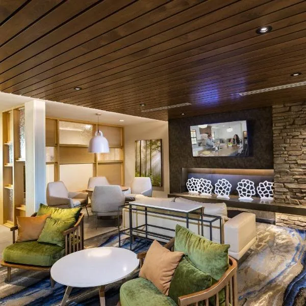 Fairfield Inn & Suites by Marriott Phoenix West/Tolleson，位于Cashion的酒店
