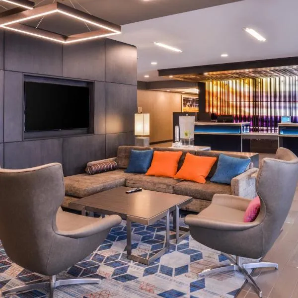 罗利卡瑞费尔菲德酒店，位于卡瑞的酒店