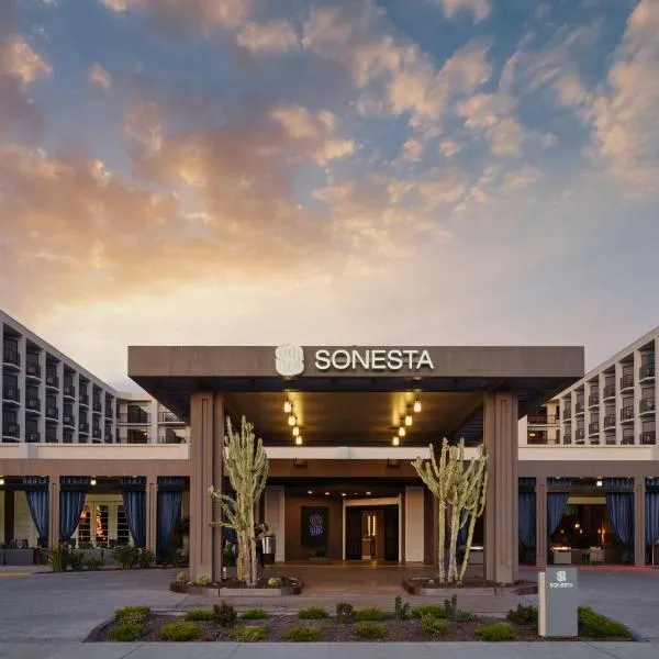 Sonesta Redondo Beach and Marina，位于雷东多海滩的酒店