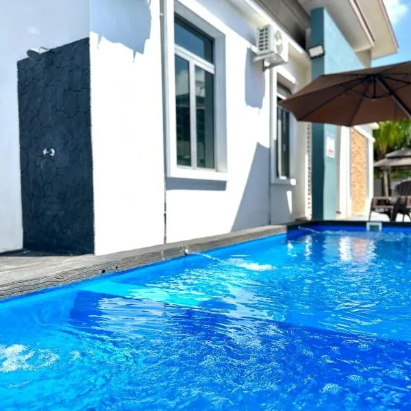 Bandar Melaka Family Bungalow Private Pool BBQ WiFi Netflix，位于艾尔克如的酒店