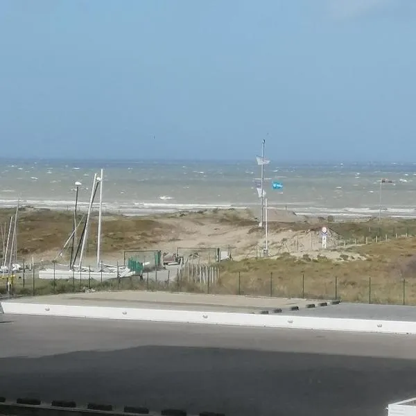 Zee en Strand，位于德帕内的酒店